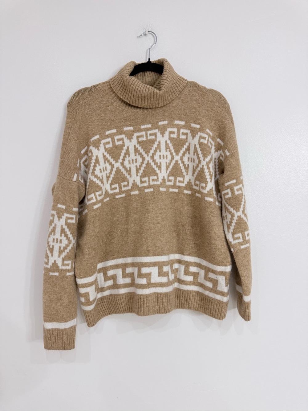 CeCe Turtleneck Fair Isle Pattern Sweater - Beige and White